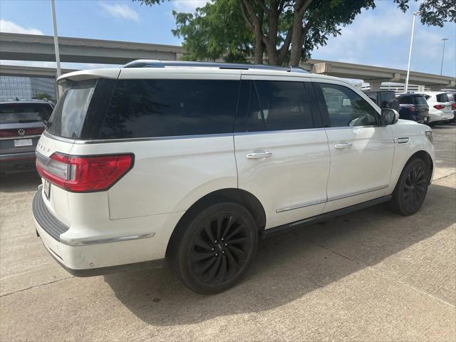 Photo of 2020 White Lincoln Navigator
