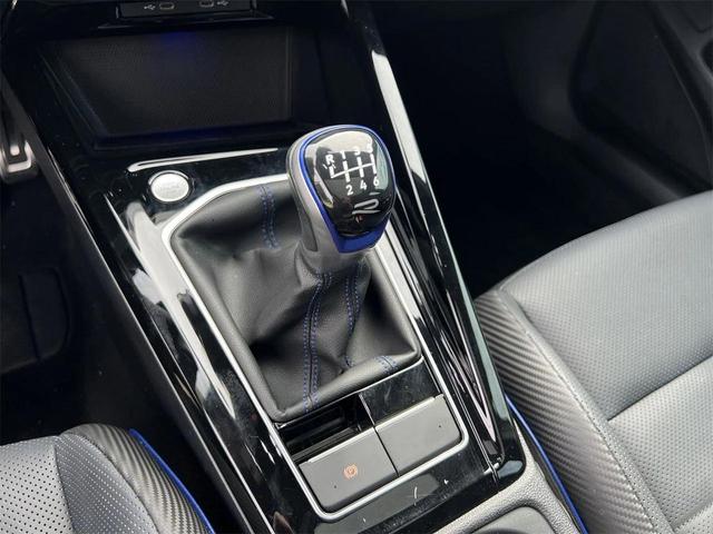 Photo of 2024 Pure White Volkswagen Golf R