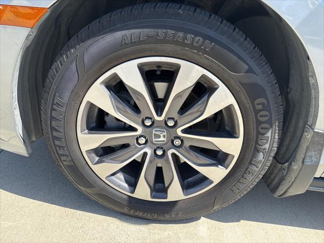Photo of 2022 Lunar Silver Metallic Honda Odyssey