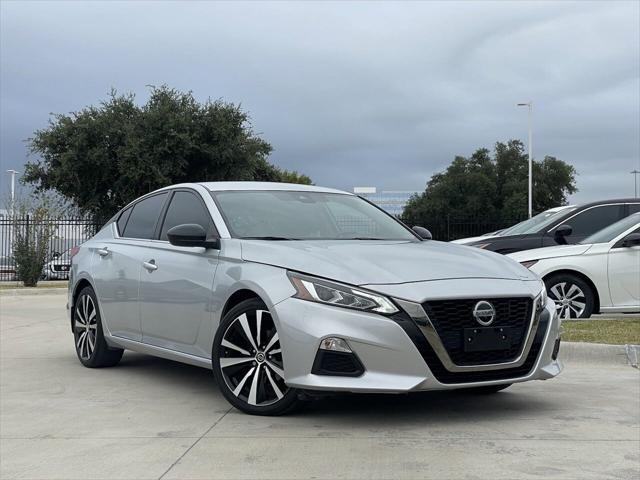 Photo of 2022 Brilliant Silver Nissan Altima