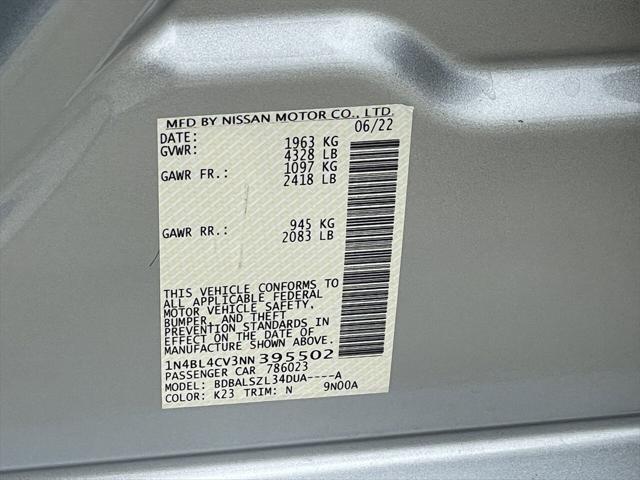 Photo of 2022 Brilliant Silver Nissan Altima