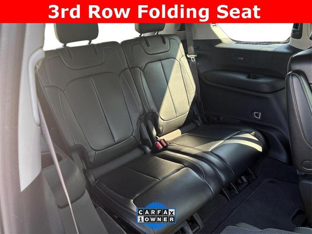 Photo of 2021 Velvet Red Pearlcoat Jeep Grand Cherokee L