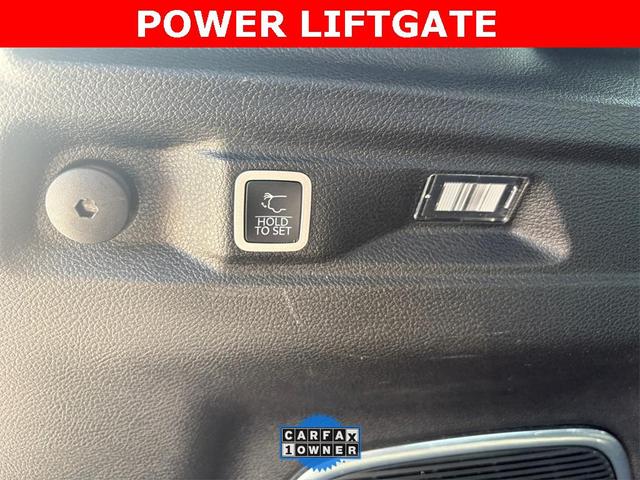 Photo of 2021 Velvet Red Pearlcoat Jeep Grand Cherokee L