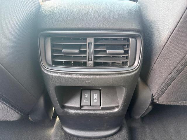 Photo of 2022 Platinum White Pearl Honda CR-V