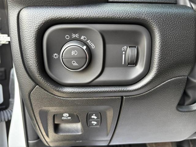 Photo of 2022 Bright White Clearcoat RAM 1500