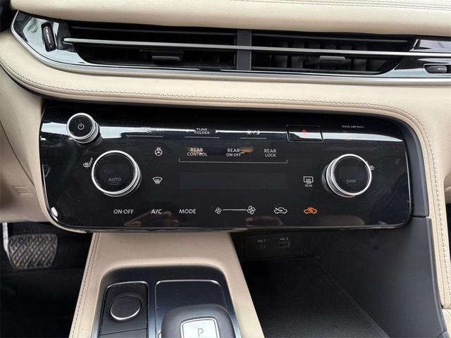 Photo of 2022 Gray INFINITI QX60