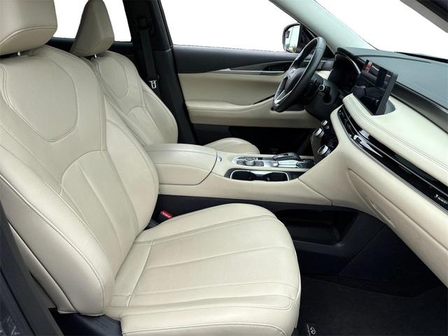 Photo of 2022 Gray INFINITI QX60