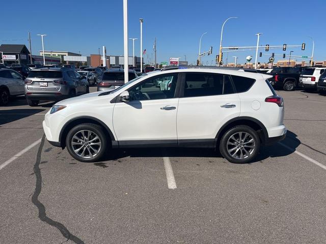 Photo of 2017 Blizzard Pearl Toyota RAV4