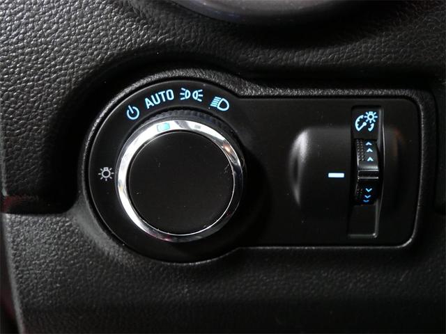 Photo of 2015 Blaze Red Chevrolet Trax