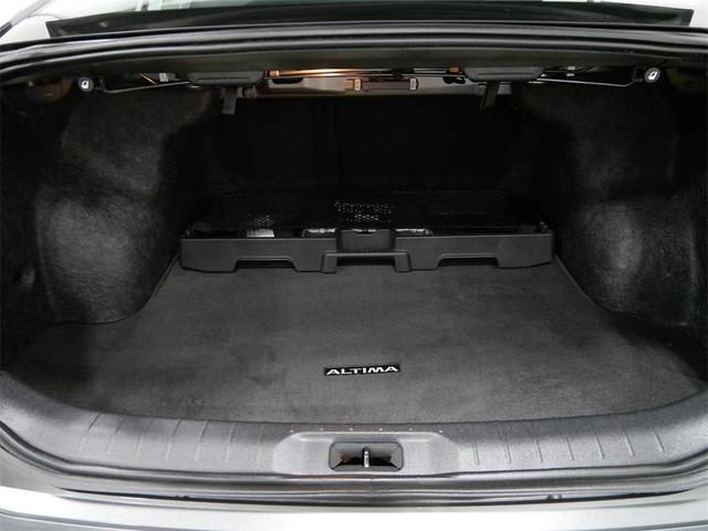 Photo of 2023 Gun Metallic Nissan Altima