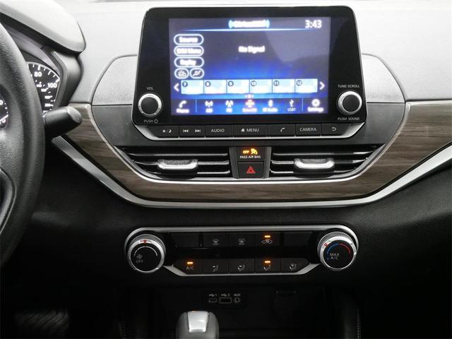 Photo of 2023 Gun Metallic Nissan Altima