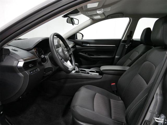 Photo of 2023 Gun Metallic Nissan Altima