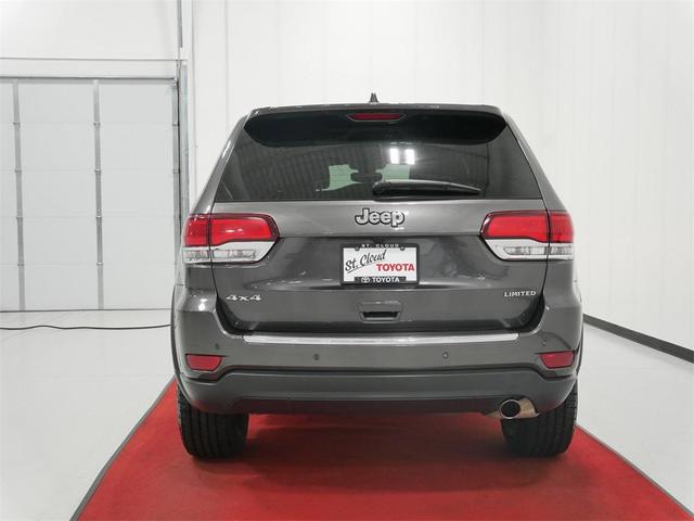 Photo of 2021 Granite Crystal Metallic Clearcoat Jeep Grand Cherokee