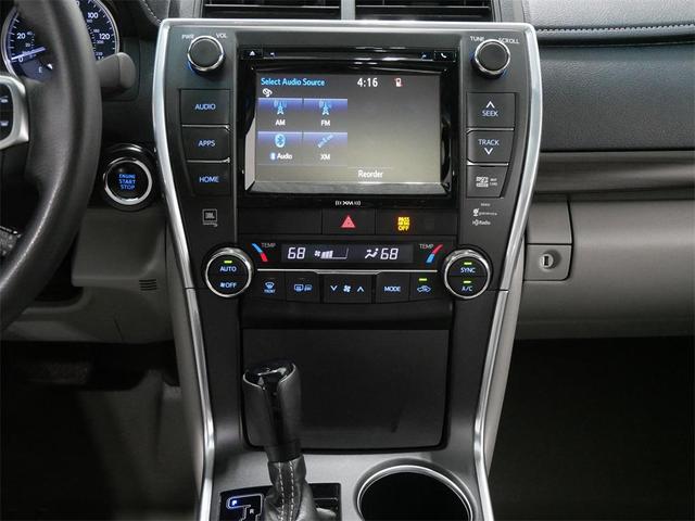 Photo of 2017 Blizzard Pearl Toyota Camry