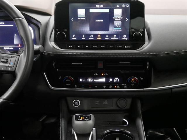 Photo of 2023 Champagne Silver Metallic Nissan Rogue