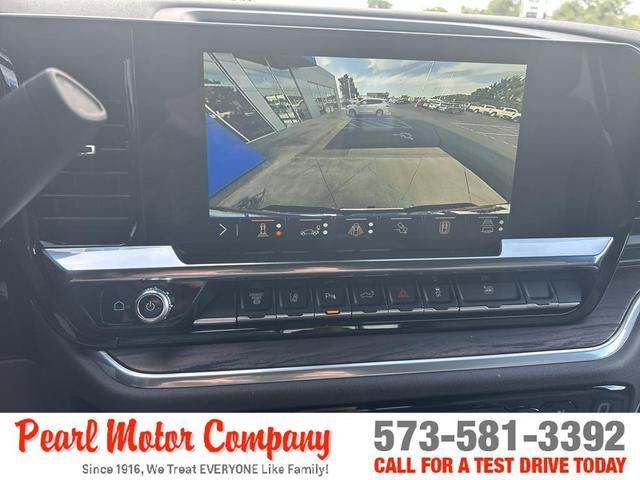 Photo of 2025 White GMC Sierra 2500