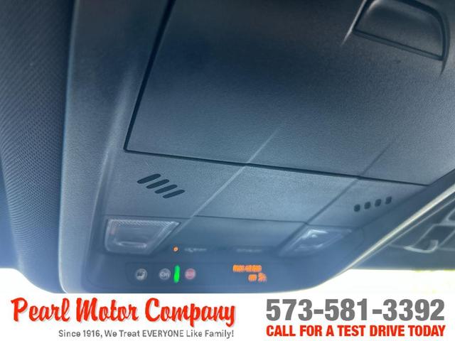 Photo of 2023 Summit White Chevrolet Equinox