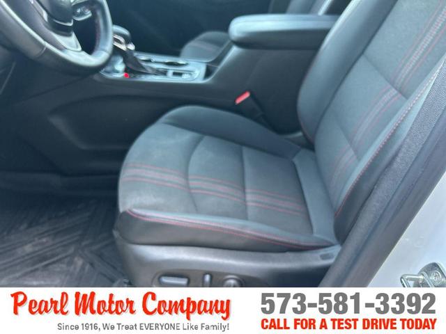 Photo of 2023 Summit White Chevrolet Equinox