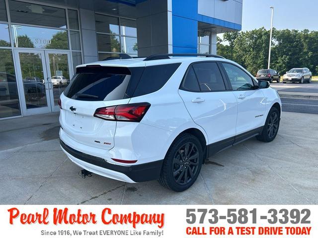 Photo of 2023 Summit White Chevrolet Equinox