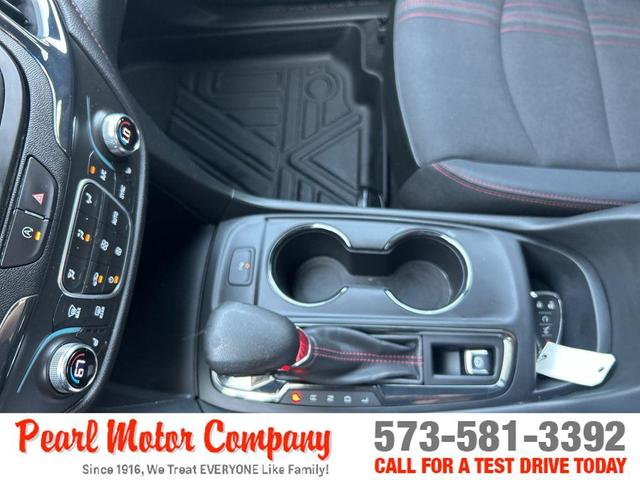 Photo of 2023 Summit White Chevrolet Equinox