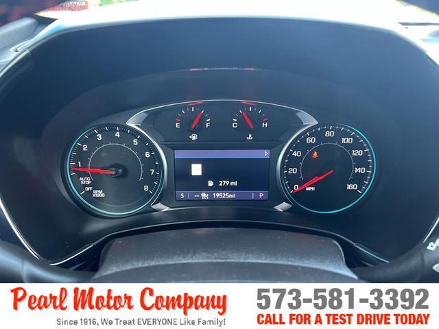 Photo of 2023 Summit White Chevrolet Equinox