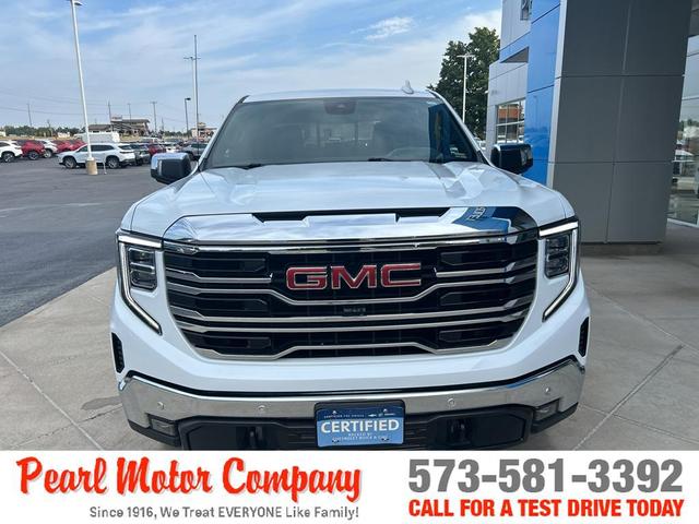 Photo of 2023 Summit White GMC Sierra 1500