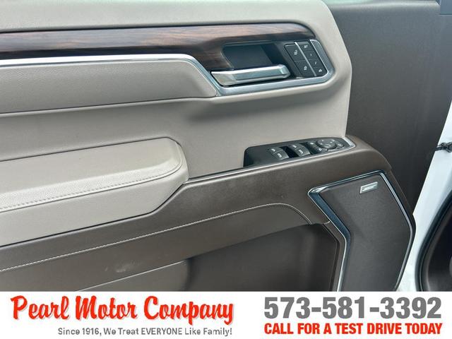 Photo of 2023 Summit White GMC Sierra 1500