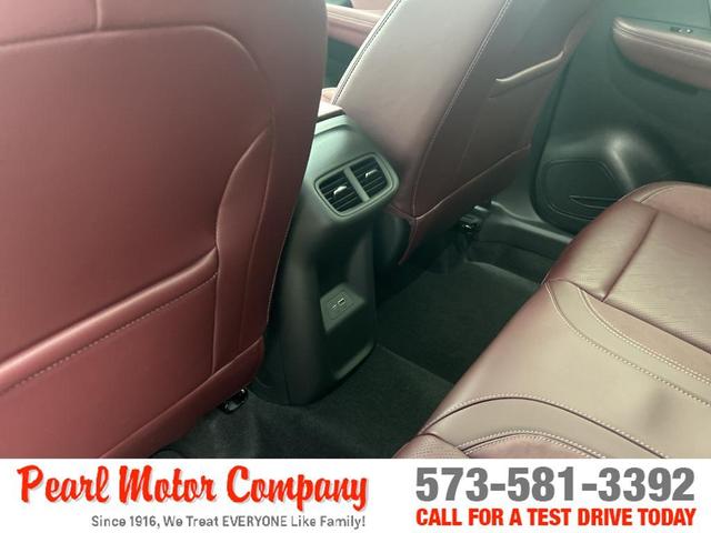 Photo of 2025 Black Buick Envision