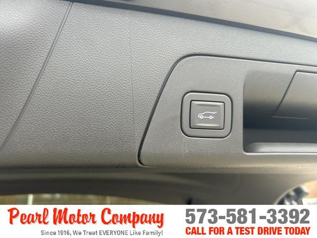 Photo of 2025 Black Buick Envision