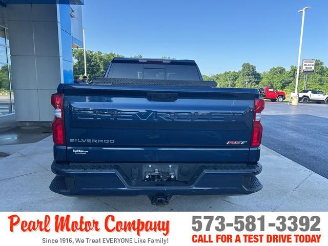 Photo of 2022 Northsky Blue Metallic Chevrolet Silverado 1500