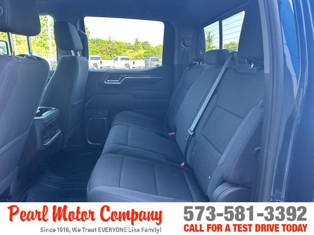 Photo of 2022 Northsky Blue Metallic Chevrolet Silverado 1500