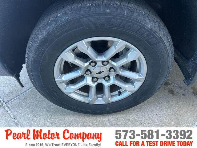 Photo of 2022 Northsky Blue Metallic Chevrolet Silverado 1500
