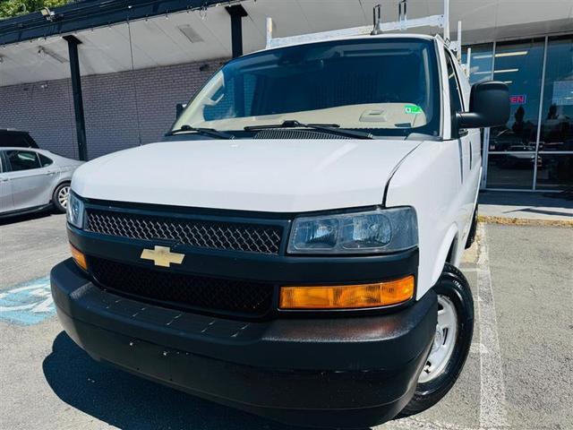 Photo of 2021 White Chevrolet Express 3500