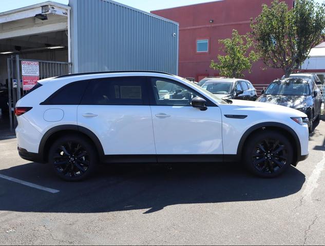 Photo of 2025 Rhodium White Premium Mazda CX-90 PHEV