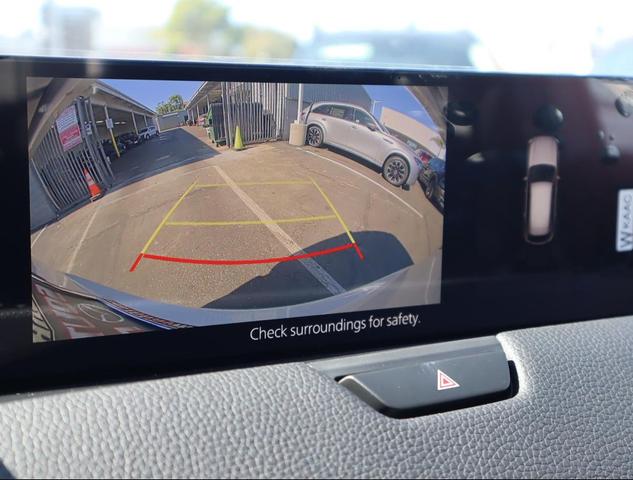 Photo of 2025 Rhodium White Premium Mazda CX-90 PHEV