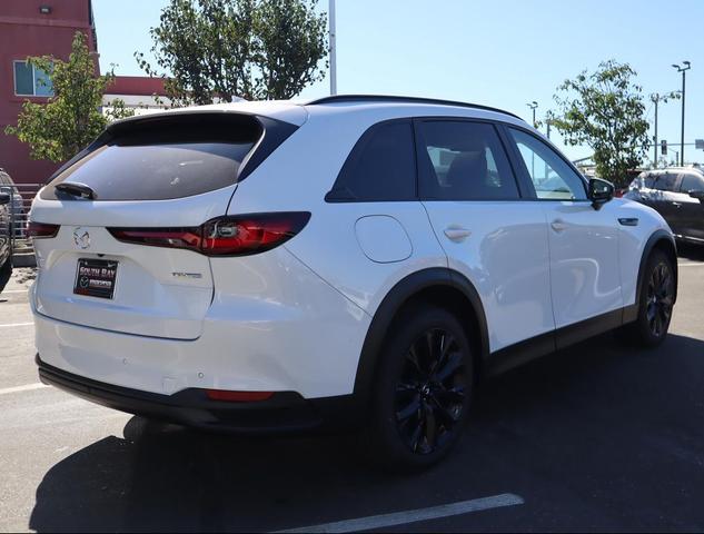 Photo of 2025 Rhodium White Premium Mazda CX-90 PHEV