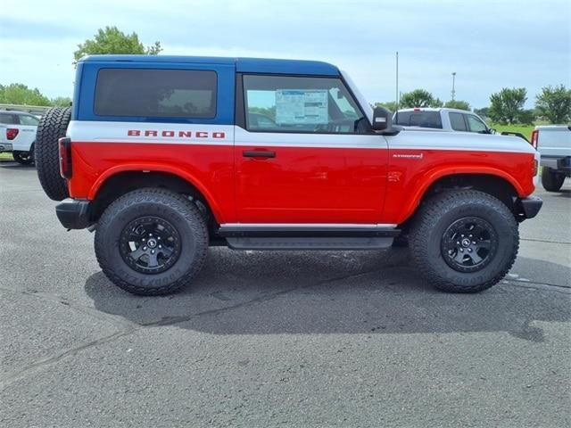 Photo of 2025 Desert Sand Ford Bronco
