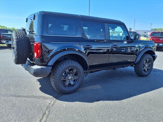 Photo of 2025 Shadow Black Ford Bronco