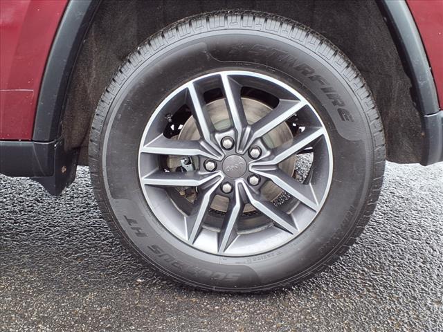 Photo of 2019 Velvet Red Pearlcoat Jeep Grand Cherokee