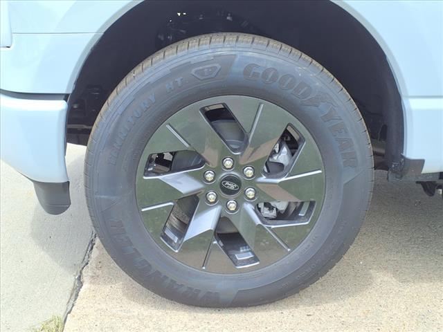 Photo of 2025 Space White Metallic Ford F-150 Lightning