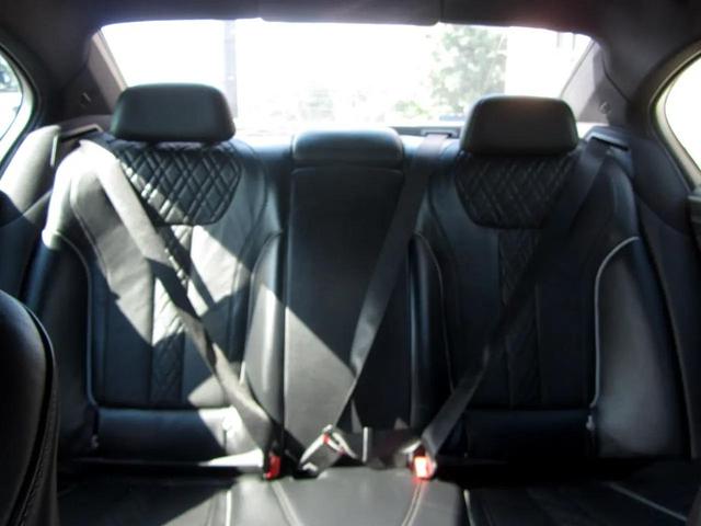 Photo of 2018 Gray BMW 740
