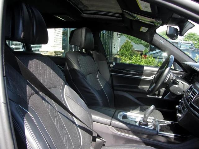 Photo of 2018 Gray BMW 740