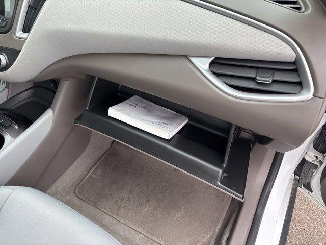 Photo of 2021 Summit White Chevrolet Malibu