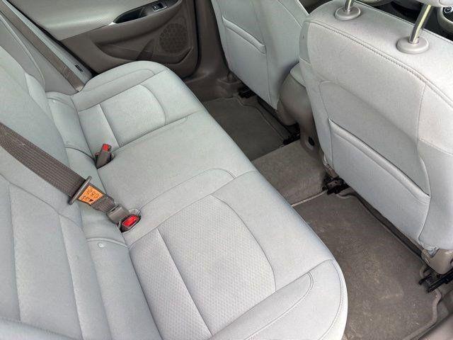 Photo of 2021 Summit White Chevrolet Malibu