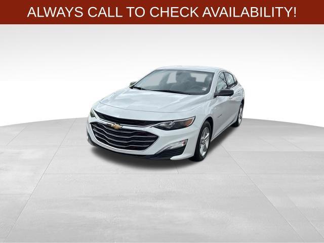 Photo of 2021 Summit White Chevrolet Malibu
