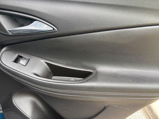 Photo of 2021 Deep Azure Metallic Buick Encore GX