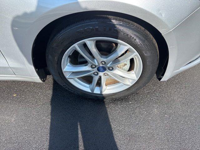 Photo of 2018 Ingot Silver Ford Fusion