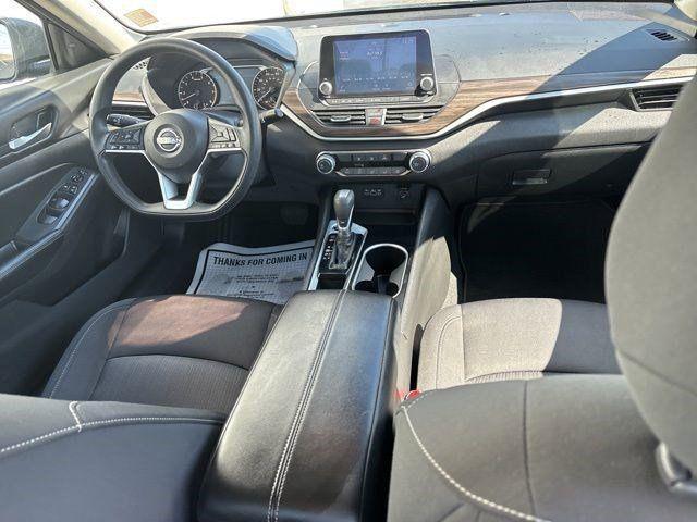 Photo of 2024 Super Black Nissan Altima