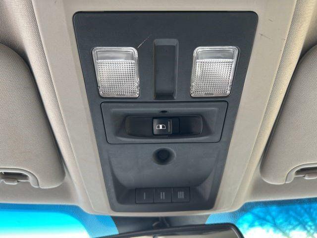Photo of 2016 Bright White Clearcoat RAM 1500