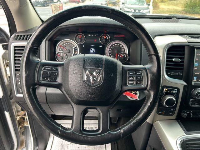 Photo of 2016 Bright White Clearcoat RAM 1500